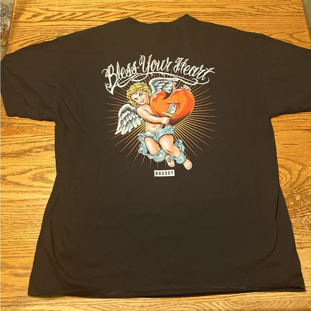 Boxset vintage Size XL Men’s Graphic T shirt